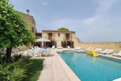 Image de Cadre d'exception studio rdc avec piscine