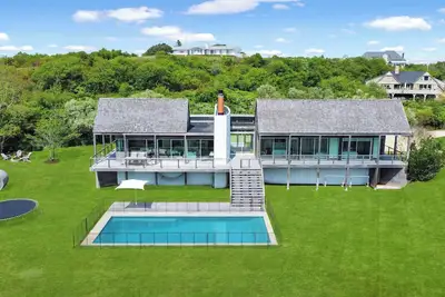 Image de Stunning Montauk Home with Amazing Water views, Private Pool, Sauna