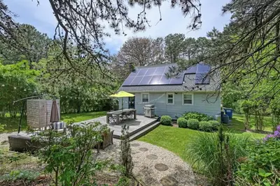 Image de Charming Shinnecock Hills Getaway, Private Heated Pool, Perfect Escape. . .