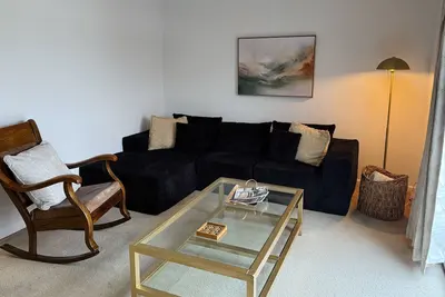 Image de Fully furnished 2-bedroom apartment in Sullivan