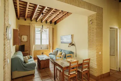 Image de Grand appartement Barrio Santa Cruz – Wi-Fi / Climatisation (2 chambres)