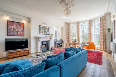 Image de The Classic on the Mount -  a premium stay that sleeps 4 guests  in 2 bedrooms