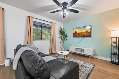 Great for Mid/Long Stays - Pool - King Bed