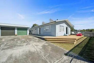 Image de Bach to the Beach - Foxton Beach Holiday Home