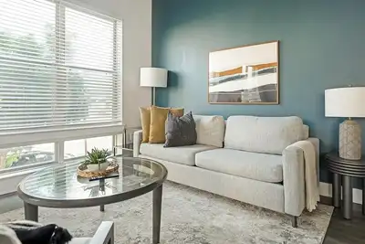 Image de Landing | Spectacular 2bd, Courtyard, Pool