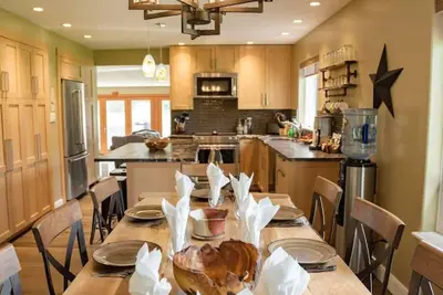 Image de Private Home on 10 Acres 12 minutes from Golden, Bc.