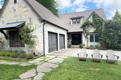 Image de New: Gorgeous 3. 5br Home in Lakewood; Walk to White Rock Lake; Family Fun!