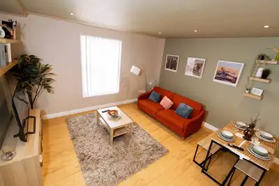 Image de 3br Duples Apartment in Central Birmingham|Large Groups|Family and Contractors