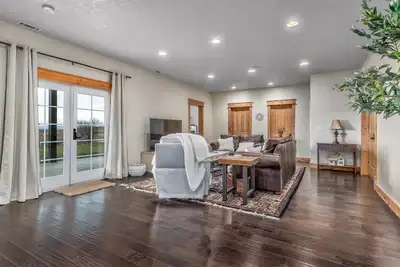 Image de Vineyard and Winery Retreat