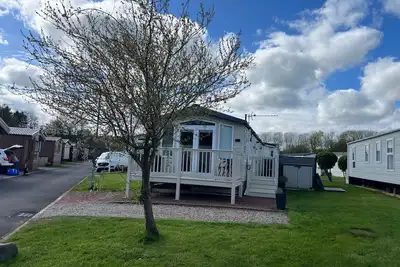 Image de Hot tub lodge Bockenfield Morpeth, cottage with hot tub, caravan with hot tub