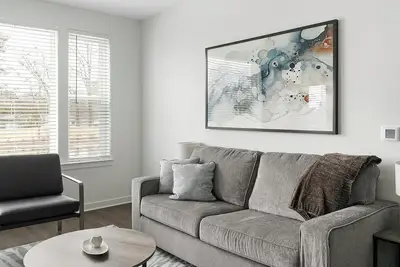 Image de Landing | Amazing 2bd, Yoga Studio, Clubhouse