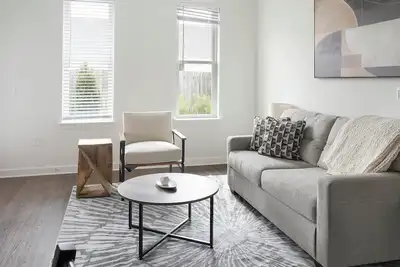 Image de Landing | Incredible 2bd, Gym, Yoga Studio