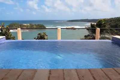 Image de Villa Vista--Luxury Private Beachfront Villa with Spectacular Views!