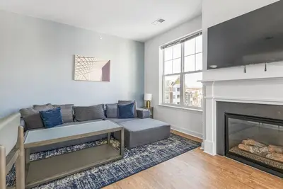 Image de Landing | Incredible 2bd, Pool, Gym