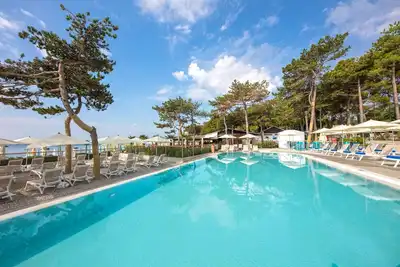 Image de Awesome (sta)caravan in Krk with swimming pool