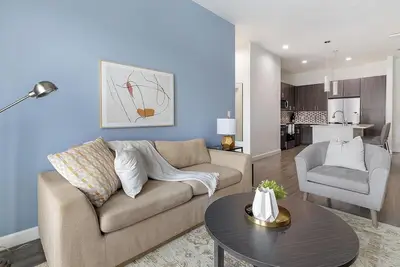 Image de Landing | Chic 2bd, Pool