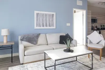 Image de Landing | Modern 2bd, Yoga Studio, Pool