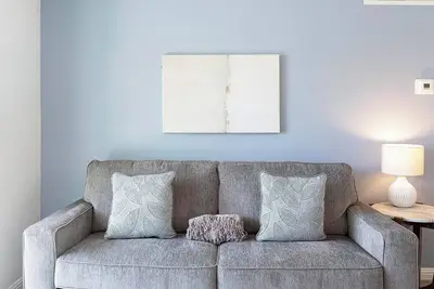 Image de Landing | Chic 2bd, Courtyard