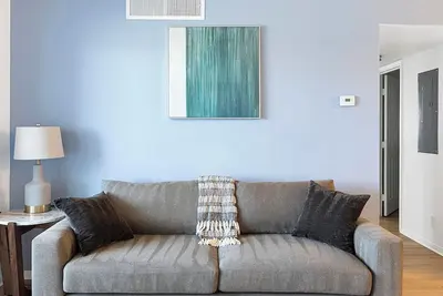 Image de Landing | Spectacular 2bd, Courtyard