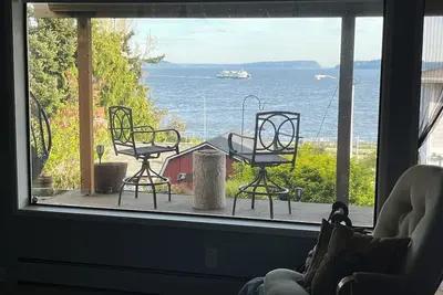 Image de Adorable 2-bedroom Mother-In-Law in Mukilteo with water views