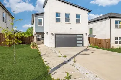 Image de Charming Spacious 4-bedroom house with fast Wi-Fi and King bed