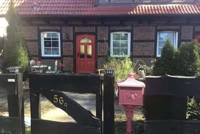 Image de Nature experience & close to the city of Berlin: \"The Welsh House\" (No. 56a)