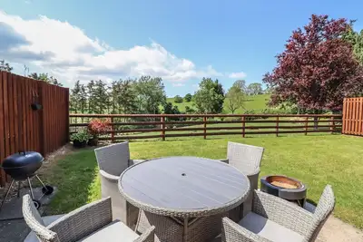 Image de Ysgubor Fachwen, pet friendly, with a garden in Bettws Cedewain