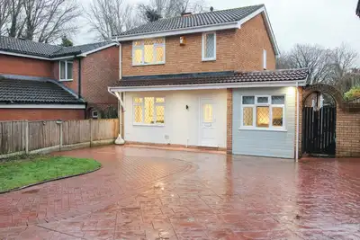 Image de Beau Jardin, pet friendly, with a garden in Telford