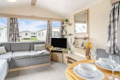 Image de Bronze Caravan with parking* P