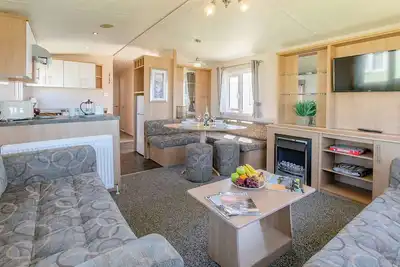 Image de Gold Caravan with parking