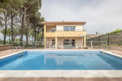 Image de Maison de vacances « Pineda 12 » avec vue sur la montagne, piscine privée et Wi-Fi