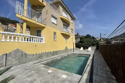 Image de Maison Sérénité: Nature, Jacuzzi & Parking à Cubelles