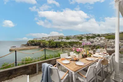 Image de Little Northcliffe is uniquely situated on the clifftop overlooking Port Isaac