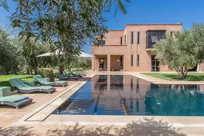 Image de Belle maison de vacances avec piscine privée, Wifi, climatisation, Tv, patio et vue panoramique