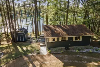 Image de Modern Cabin and Bunkouse on Putman Lake. Sleeps 7