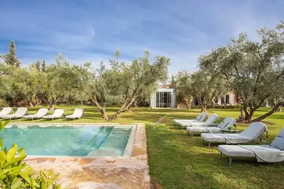 Image de Belle maison de vacances avec climatisation, Wifi, piscine privée, Tv, patio, vue panoramique