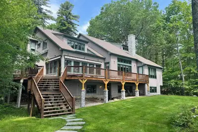 Image de Lake Winnipesaukee Luxury Estate | Sandy Beach, Dock, Sleeps Large Groups