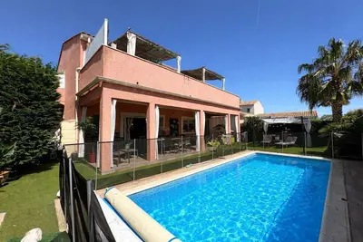 Image de Villa Crystal, écrin de luxe et de sérénité