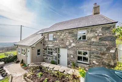 Image de Traditional Cottage with Breathtaking views to Porth Neigwl | Tanygrisiau