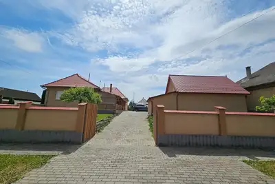 Image de Vacation home in the Puszta, near the Danube and 10 minutes from a swimming lake. Pet-friendly!