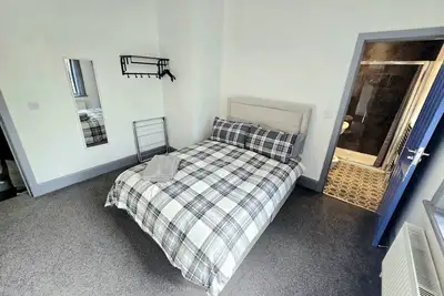 Image de Triple-Famille-Sdb privée avec douche-Room 3