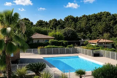 Image de Pinarello appartement moderne piscine plage à pied