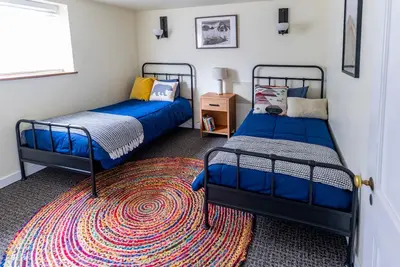 Image de Roseway Basecamp | Private Suite | 8 Min to Pdx