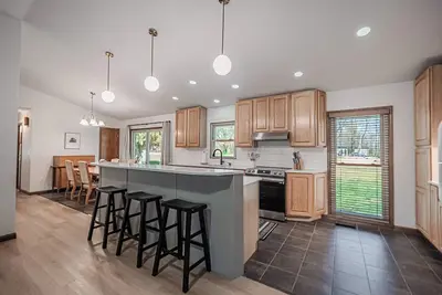 Image de River Town Retreat: Modern 3br Home in the Heart of Newburgh