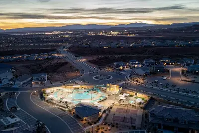 Lazy River, Slide, Bbq and Treehouse Bunk Room