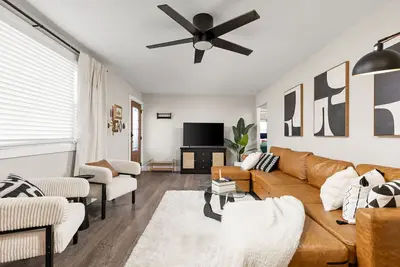 Image de Stylish + Trendy Home W/ Office Near It All!