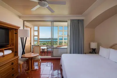 Beachfront 2br Oasis with Outdoor Pool