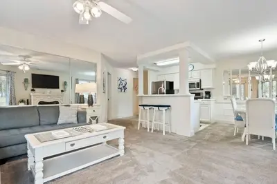 Image de Golf Resort Getaway!