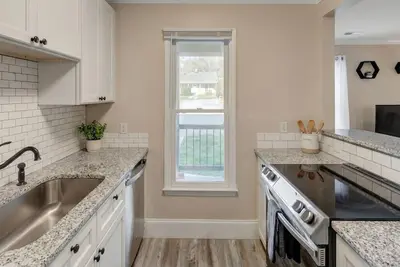 Image de Entire serviced 2-bedroom apartment in Durham