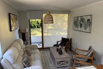 Image de Apartment for 6 with the possibility of private access to the beach.